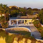 Baia L'aura 8, Emma *